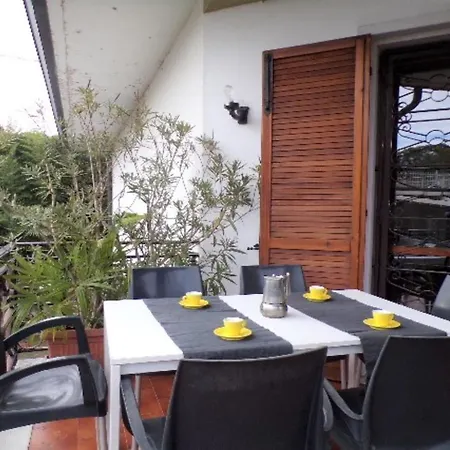 Apartamento Villetta Mazzini Front - Happy